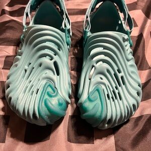 Mens limited edition Salehe Aqua Slip-On Shoes